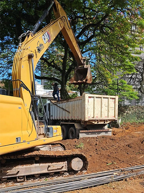 caterpillar 320